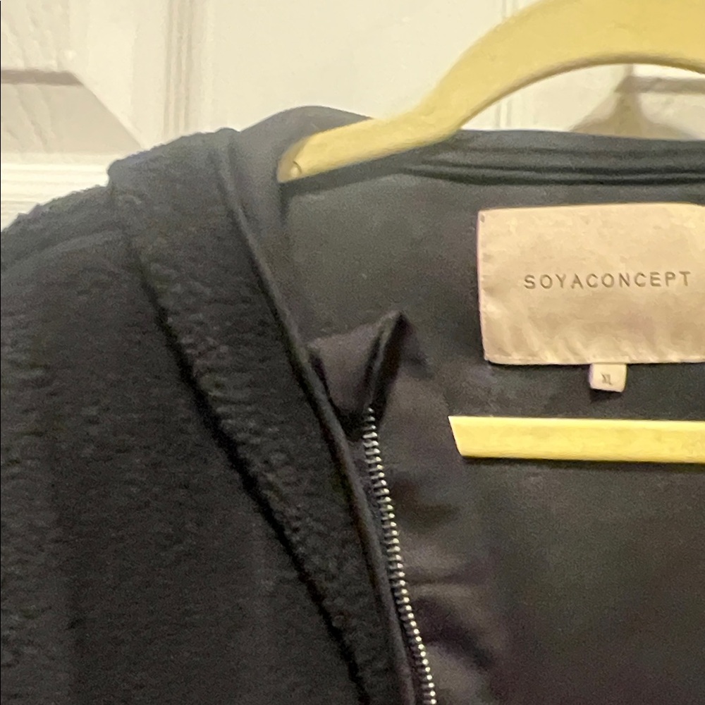 Black Fleece Utility Jacket/Hoodie - Picture 9 of 9